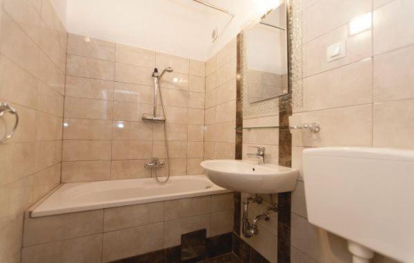 Villa 704 Batlug Εξωτερικό φωτογραφία
